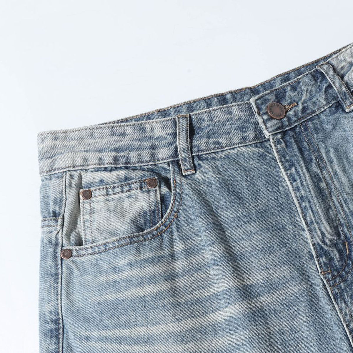 Vintage Light Wash High Waisted Wide Leg Relaxed Jeans