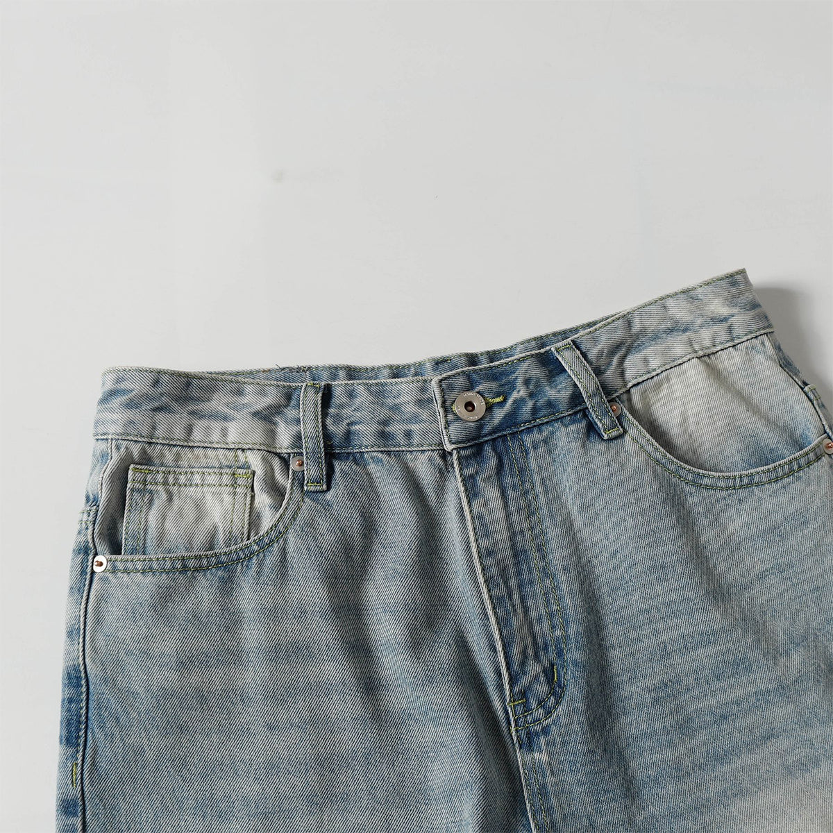 Vintage Light Wash Flared Loose Fit Streetwear Jeans