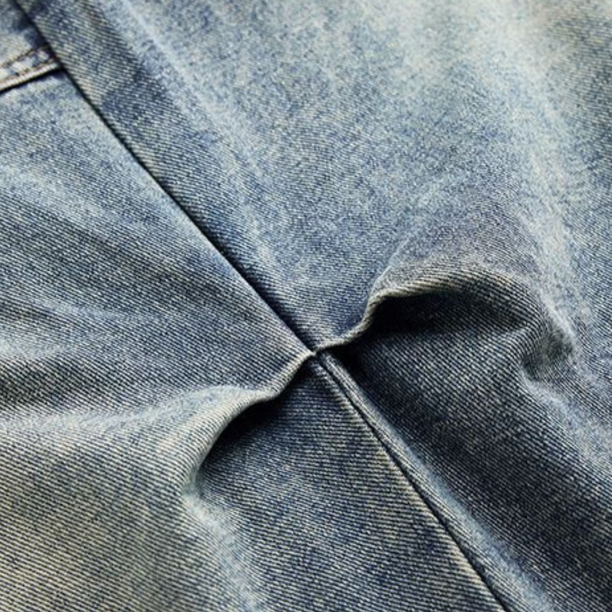 Side-Pleated Oversized Denim Jeans