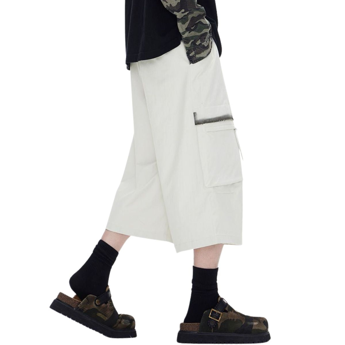 Cargo Wide-Leg Cropped Pants
