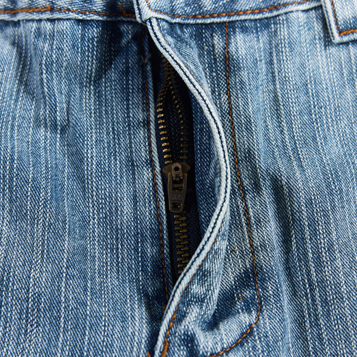 Vintage Slub Embroidered Curved Blade Relaxed Jeans