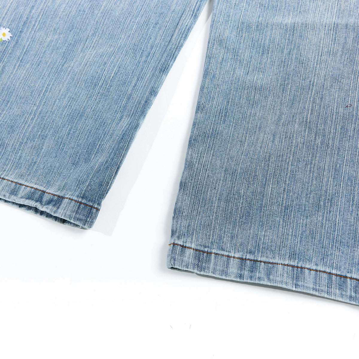 Vintage Slub Embroidered Curved Blade Relaxed Jeans