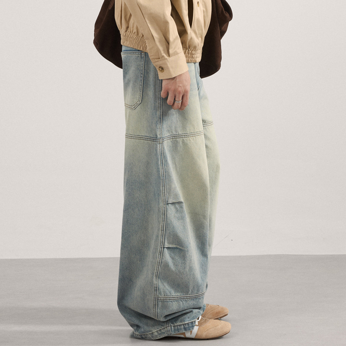 Distressed Light Wash Vintage Wide Leg Pants