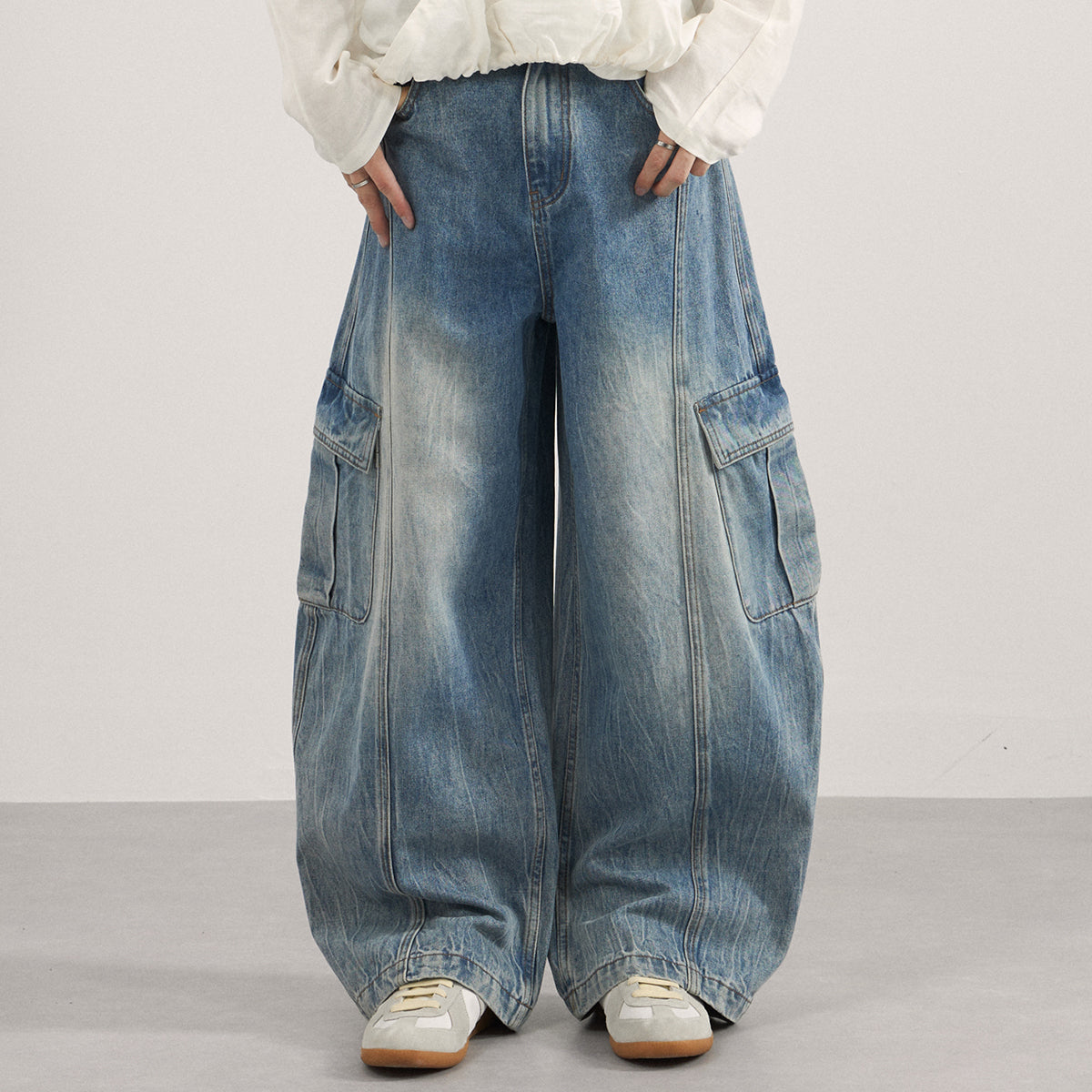 Distressed Cargo Style Wide Leg Denim Jeans