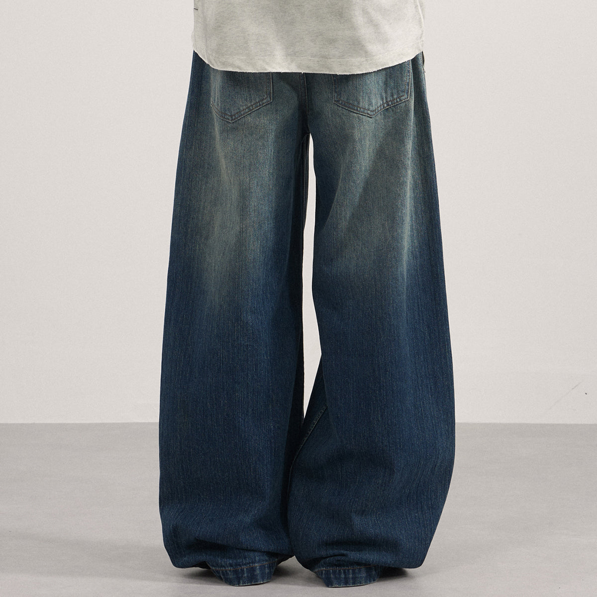 High Waist Pleated Wide Leg Vintage Wash Jeans