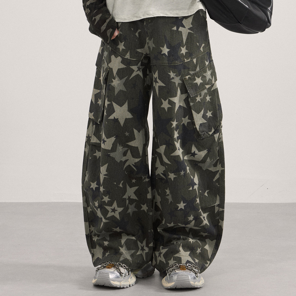Star Print Oversized Cargo Pants