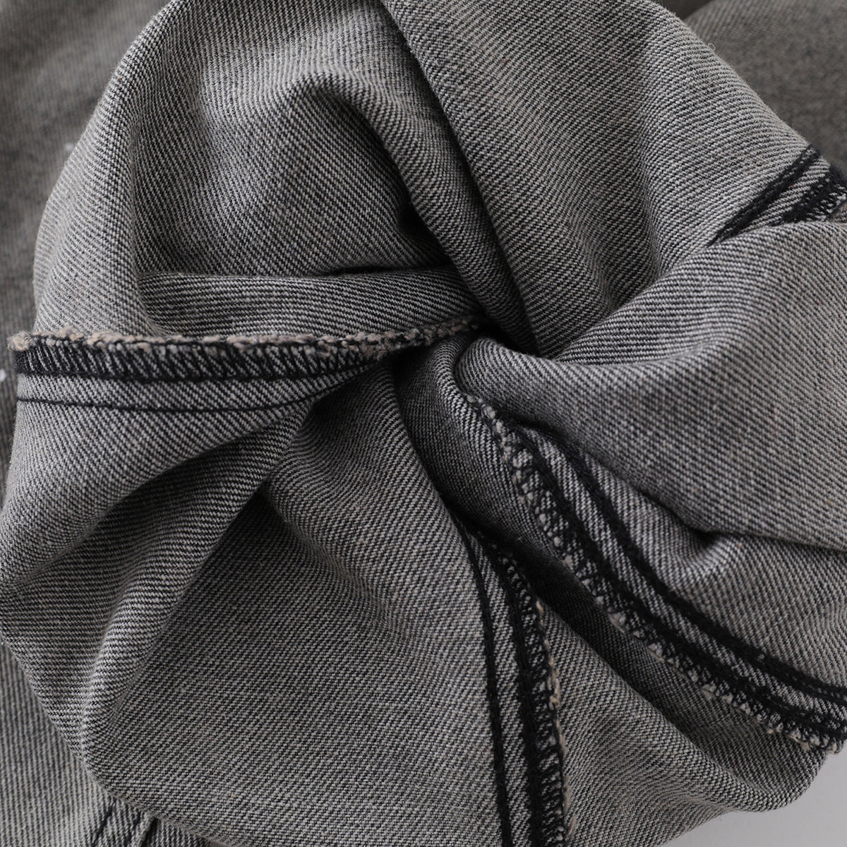 Paint Splatter Panel Stitching Barrel-Leg Jeans