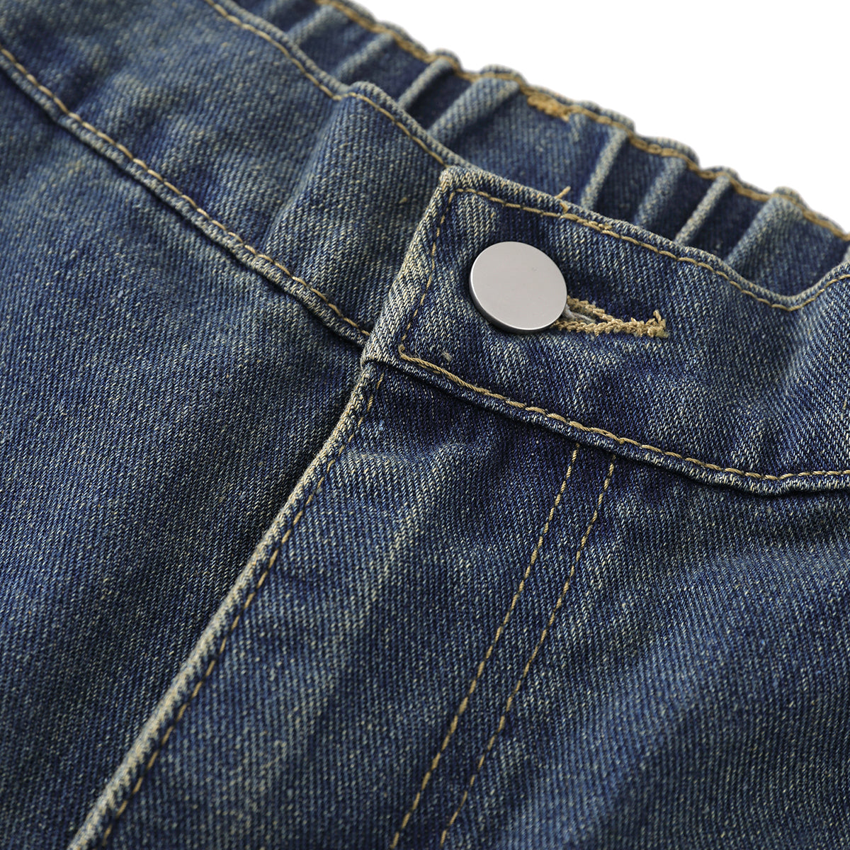 Contrast Raw-Edge Star Applique Bermuda Shorts