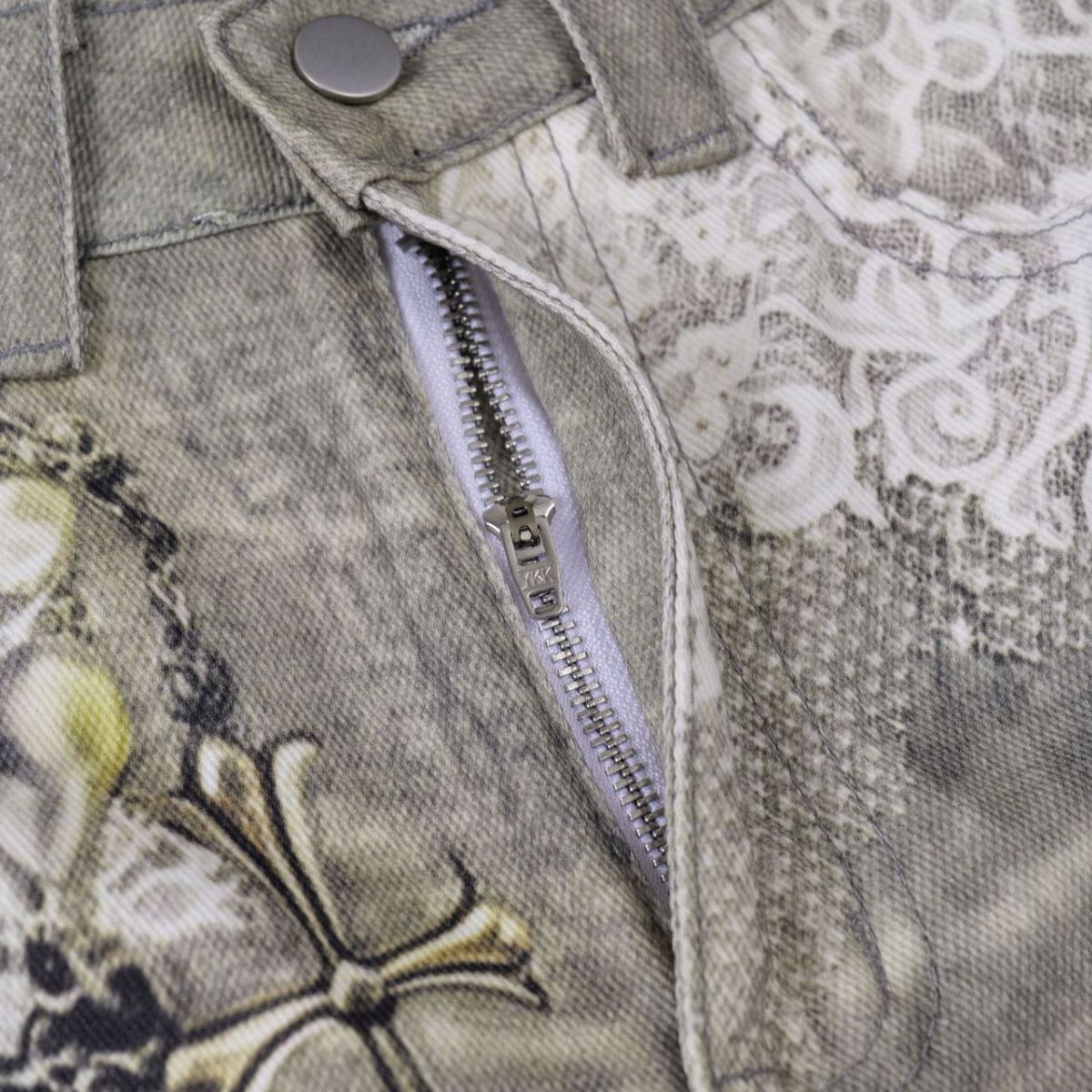 Smoke Rise Lace Print Straight Leg Ripped Jeans