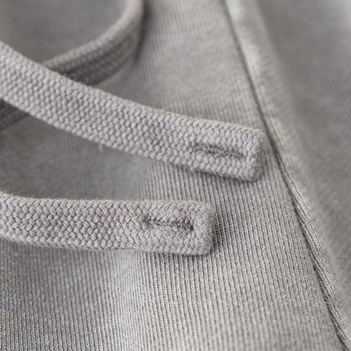 Raw Edge Destructive Short Pants