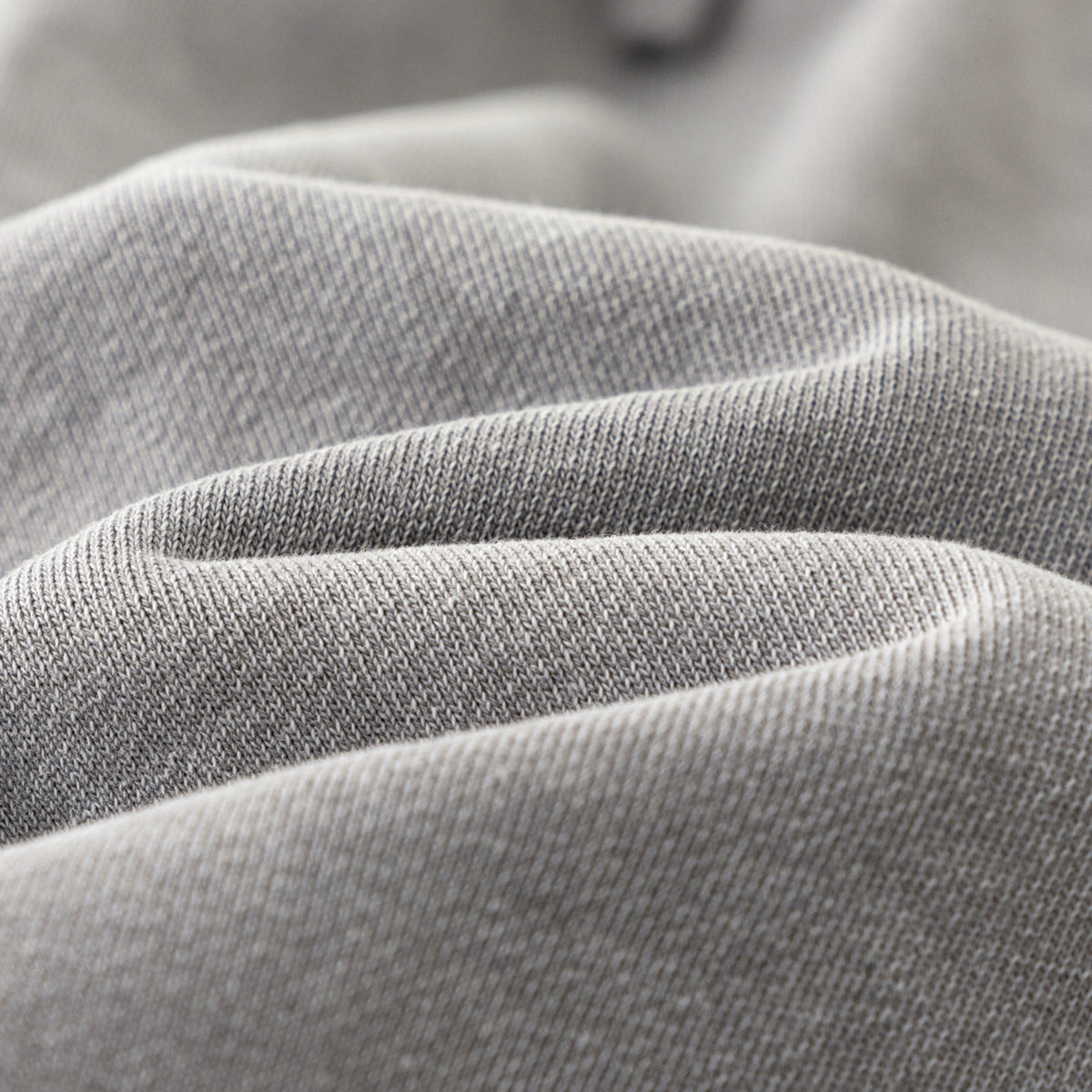 Raw Edge Destructive Short Pants