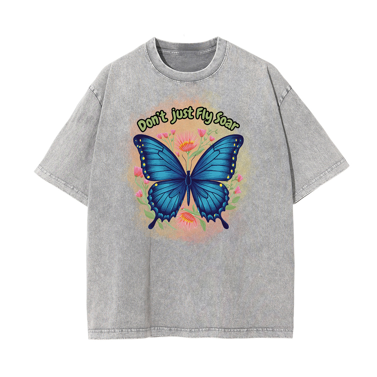 Camiseta con estampado de mariposa descolorida y lavada