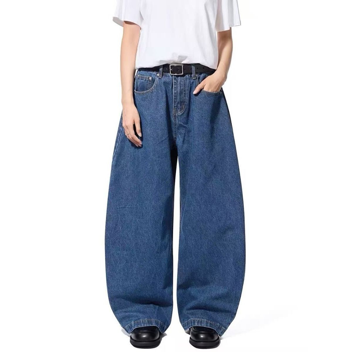Vintage Barrel Leg Denim Jeans with Curved Seam Design