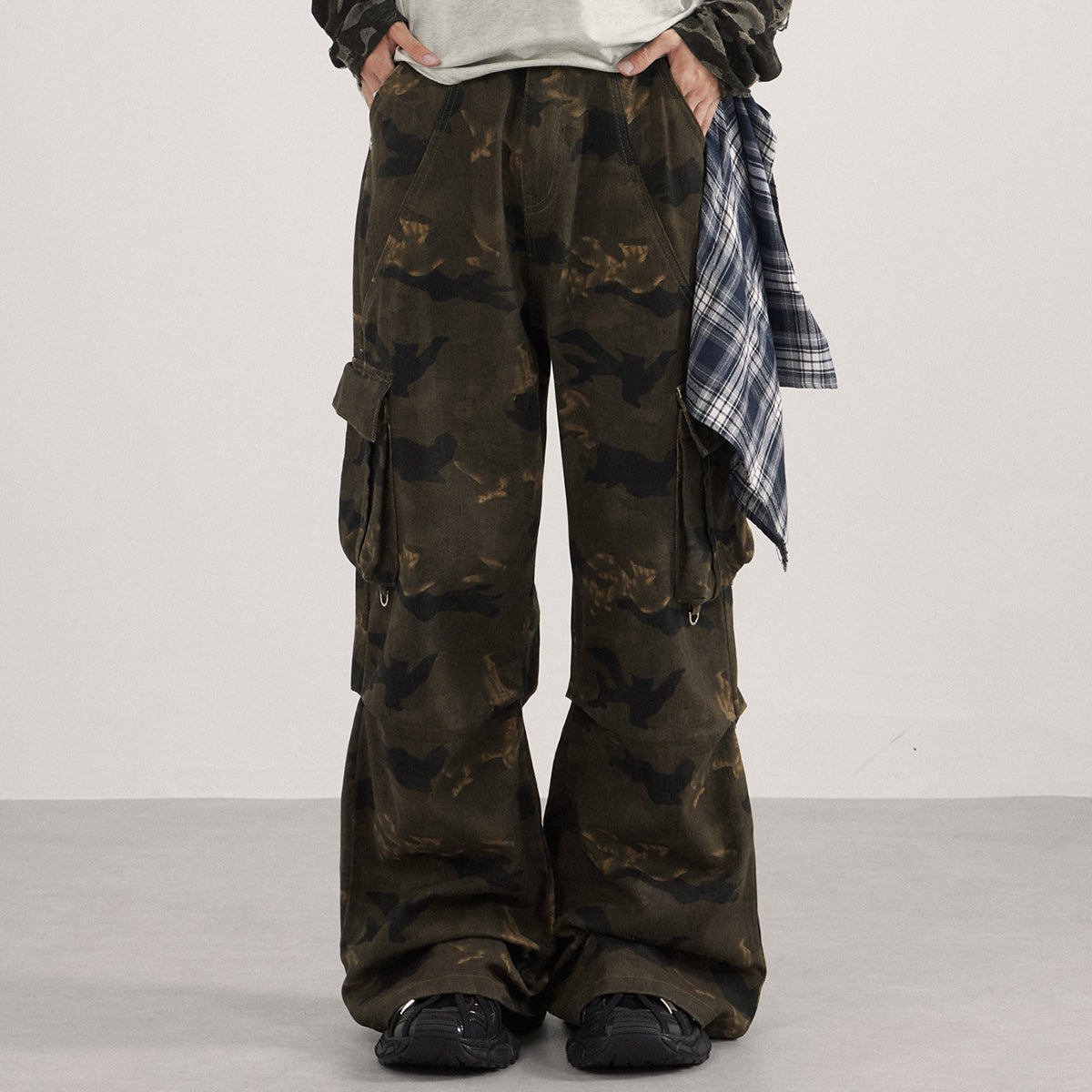 Multi Pocket Cargo Pants