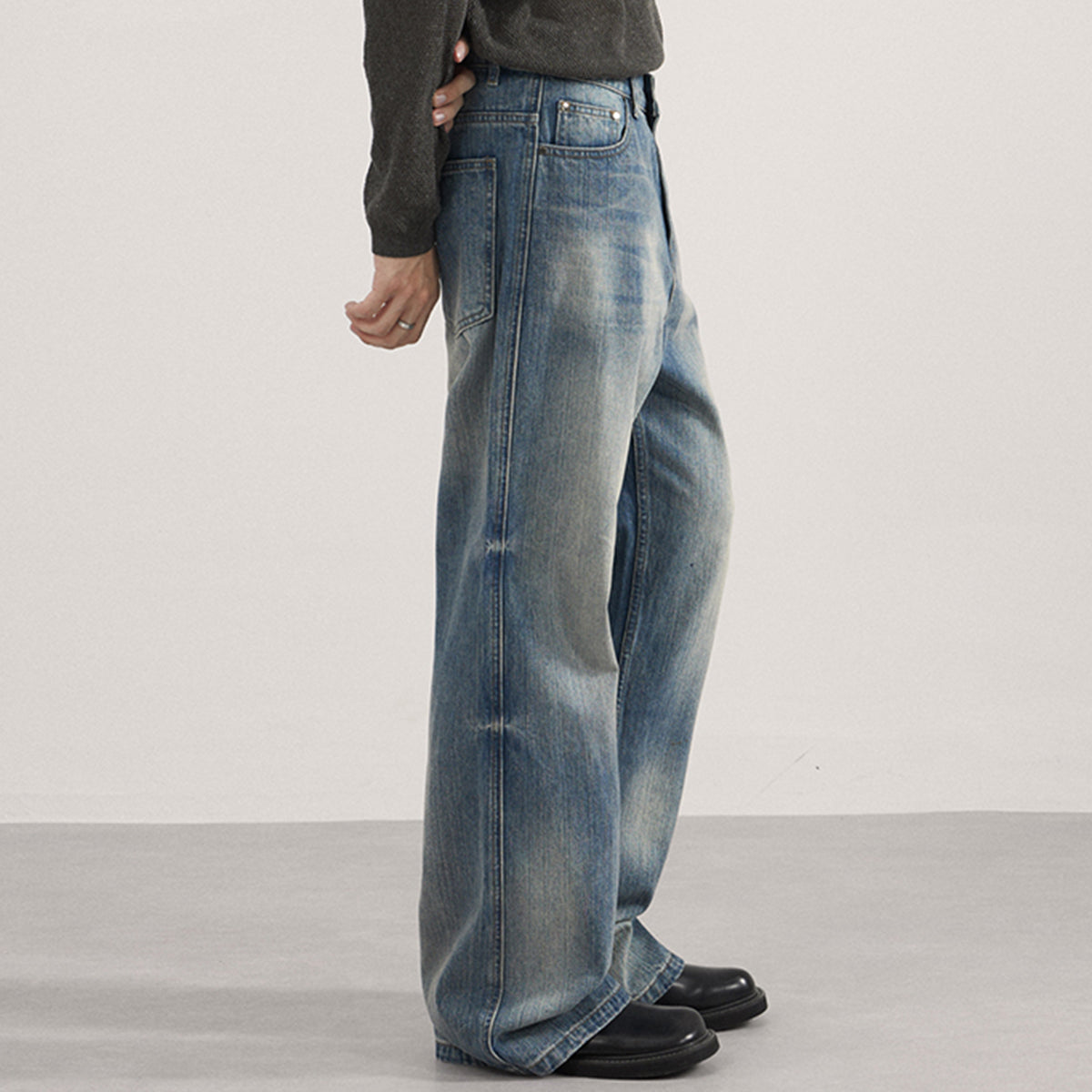 Vintage Wash 90s High Waist Loose Fit Jeans