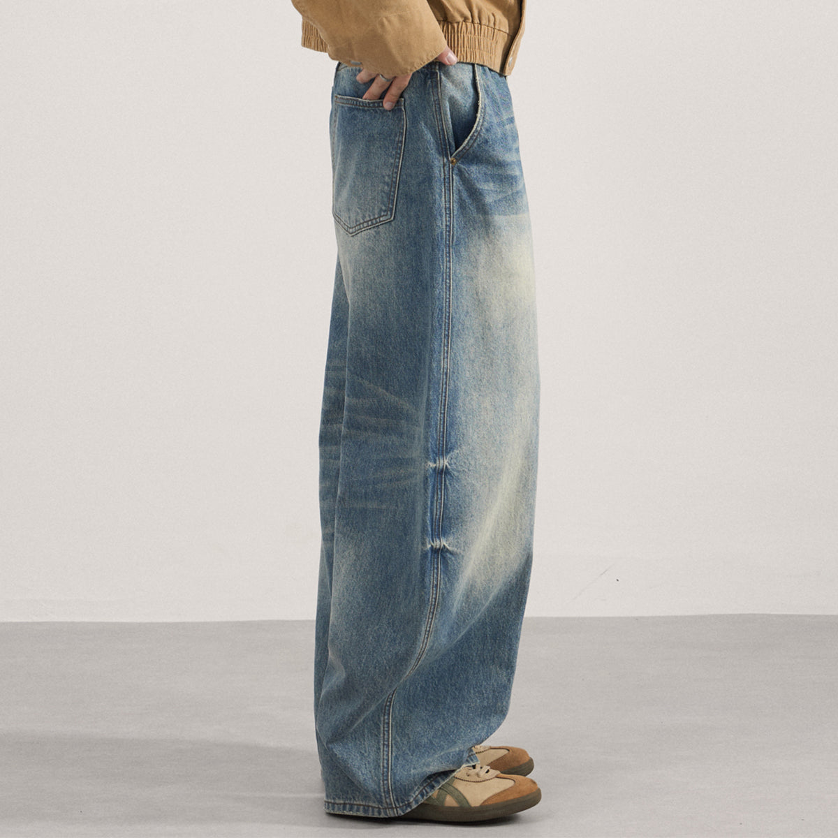 Curved Blade Wide Leg High Waist Vintage Jeans