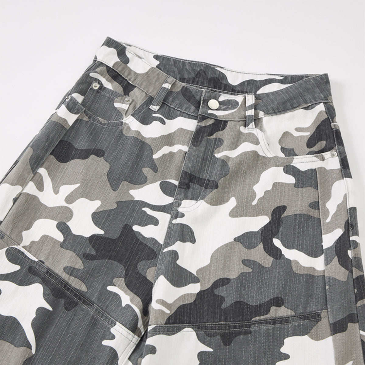 Utility Style Camo Print Wide Leg Cargo Pants