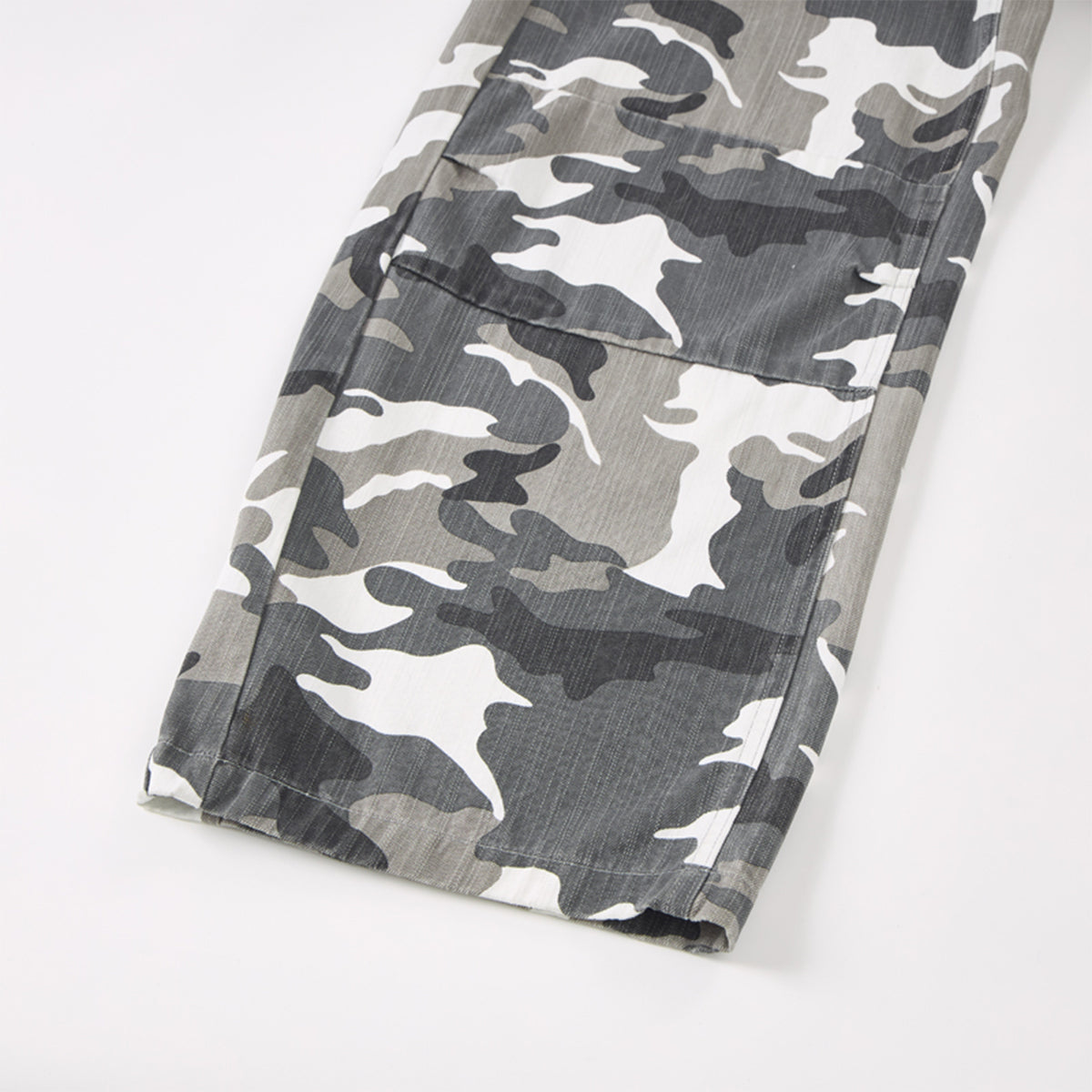 Utility Style Camo Print Wide Leg Cargo Pants