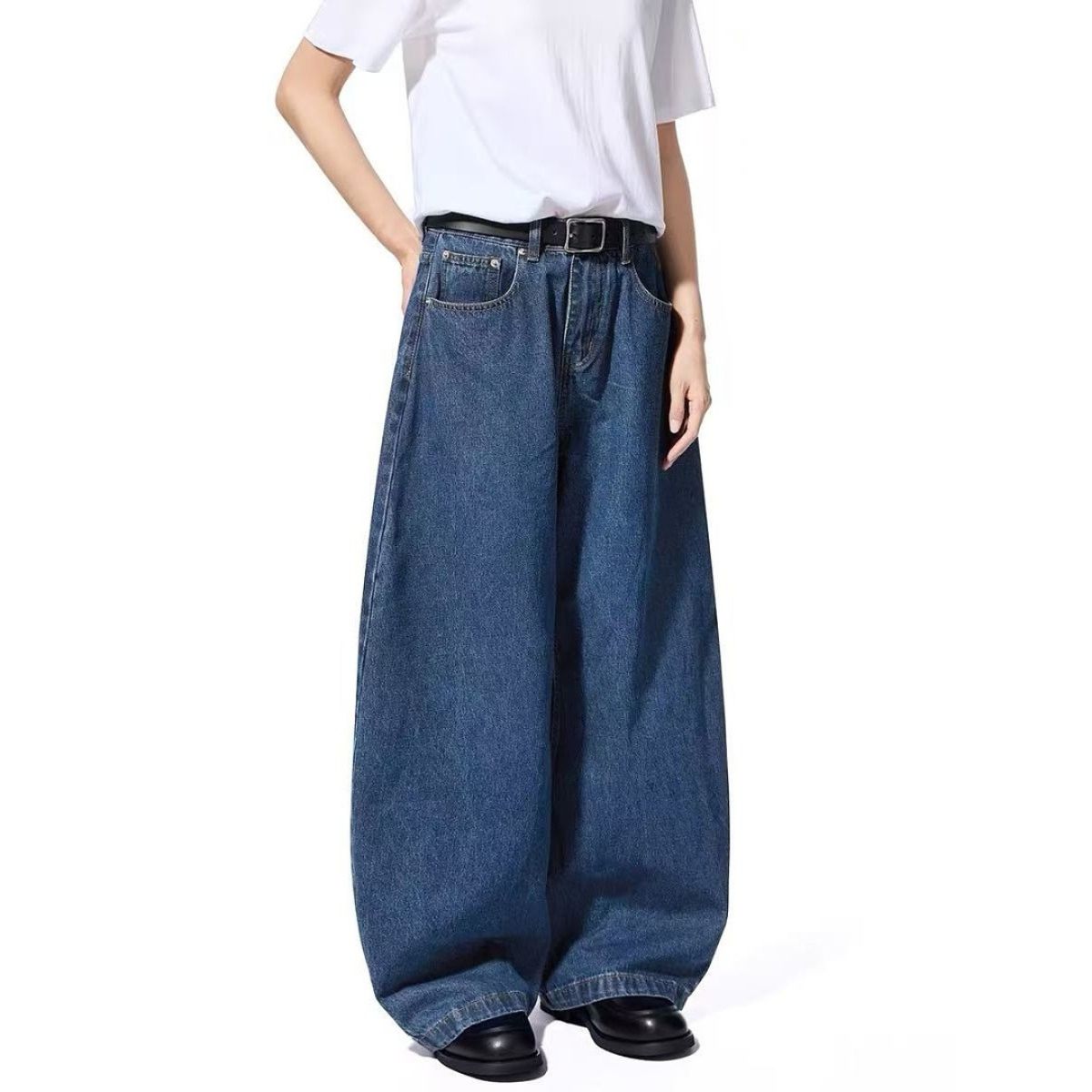 Vintage Barrel Leg Denim Jeans with Curved Seam Design