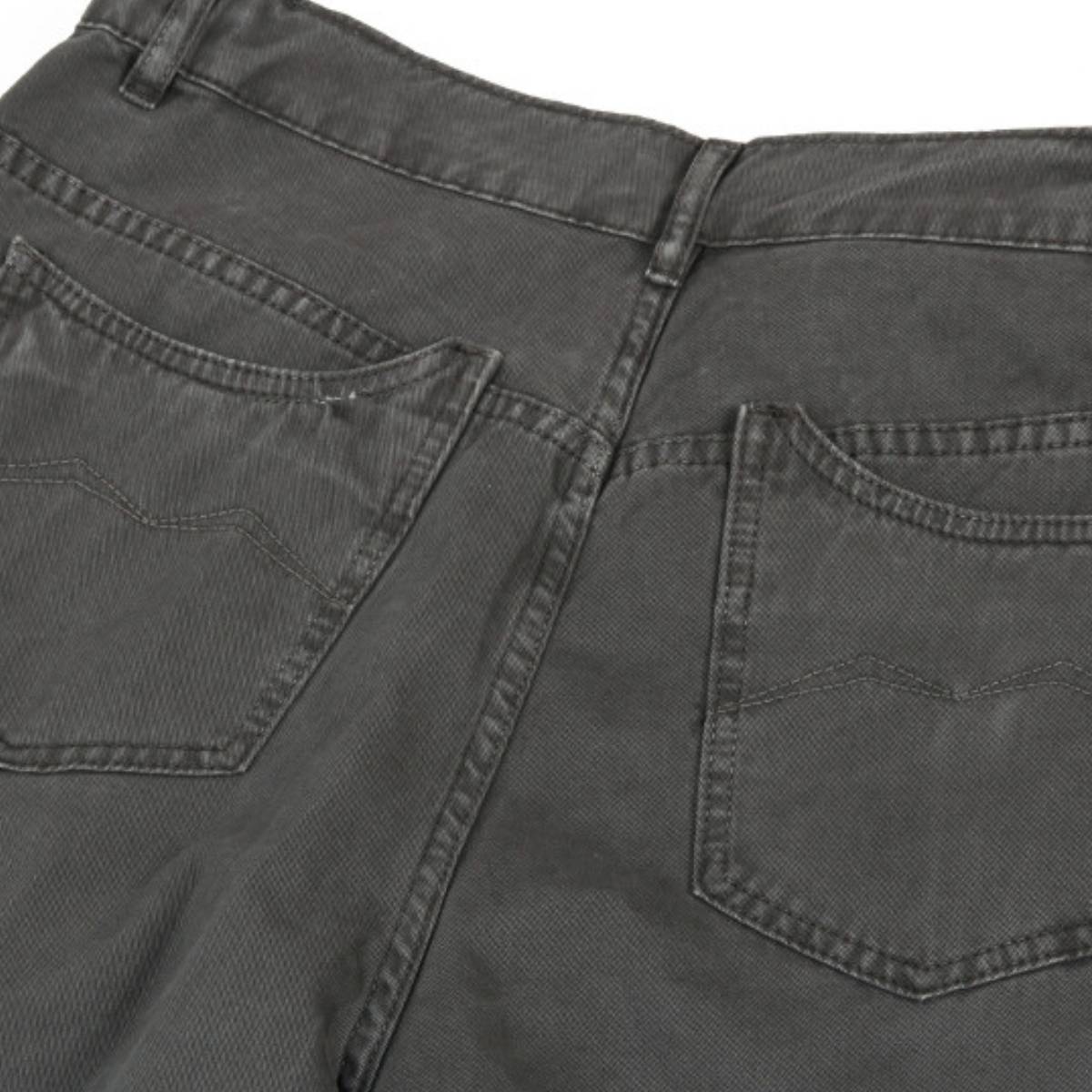 Minimalist Panelled Relaxed Fit Jogger Pants