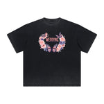 Camiseta con gráfico de mariposa desgastada