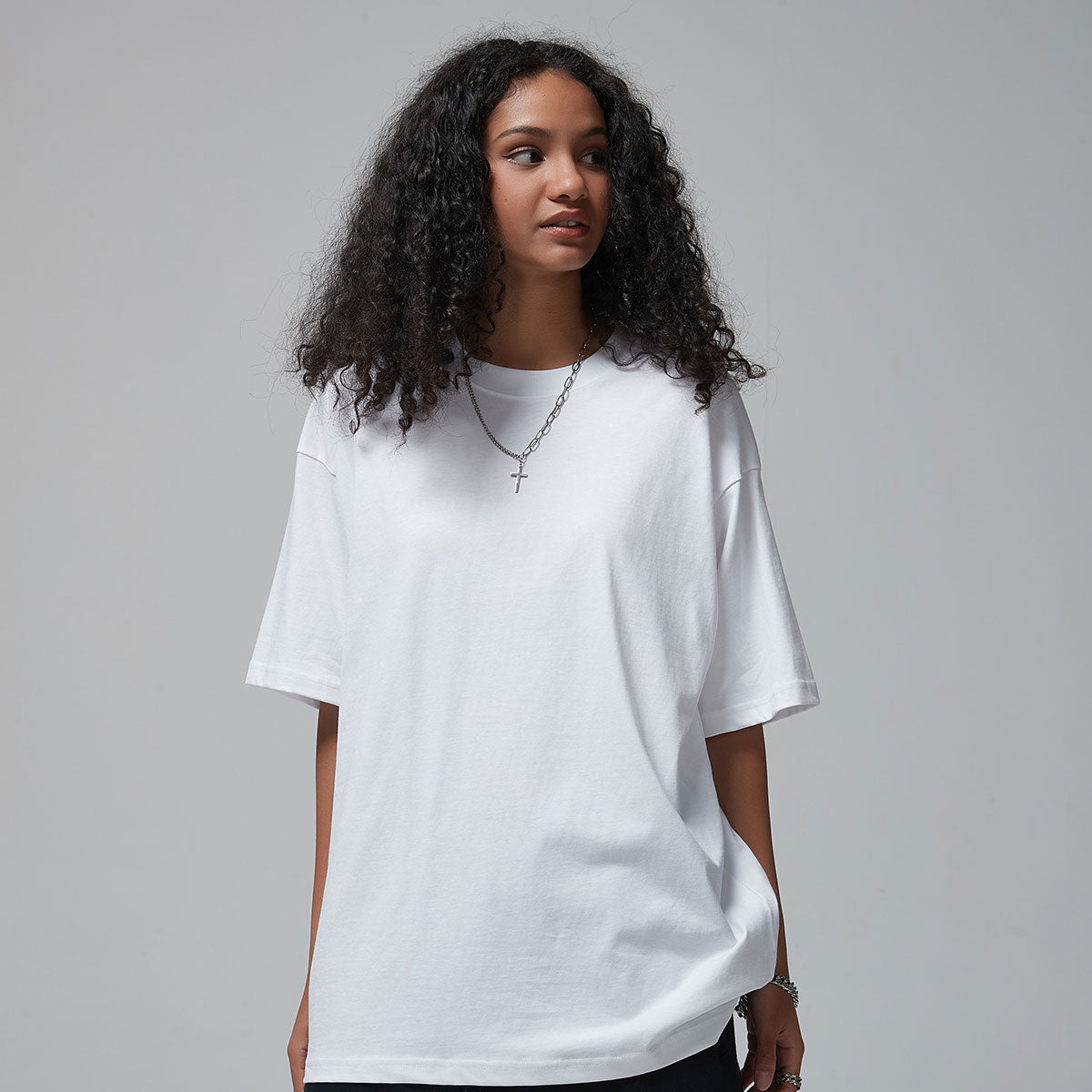 Women's Plain Lightweight Basic Tee 5.6oz-INNBLAC Fashion Apparel