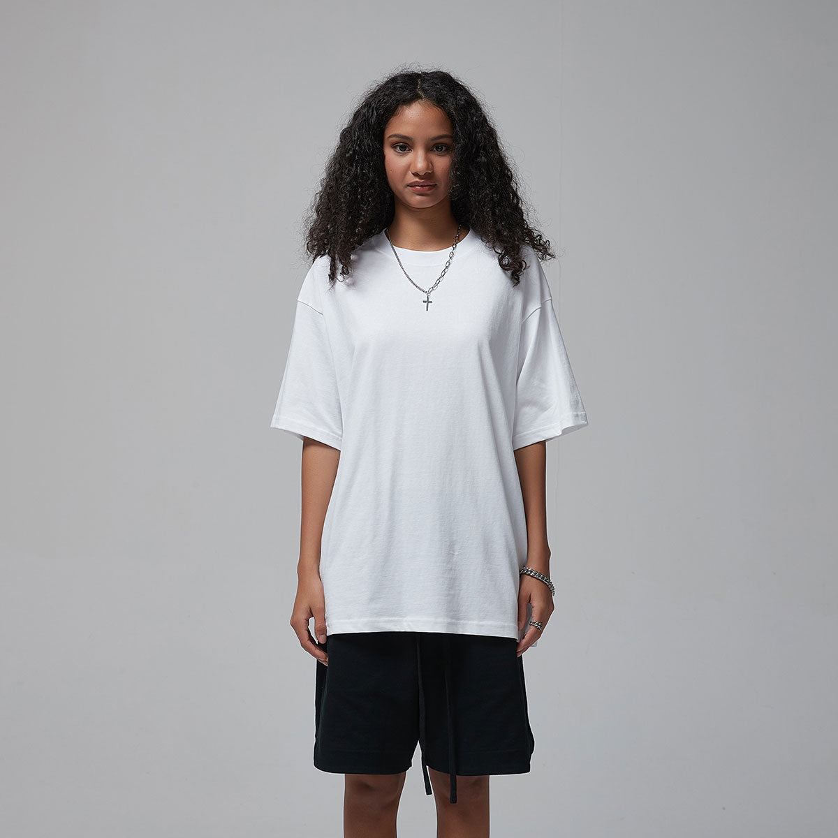 Women's Plain Lightweight Basic Tee 5.6oz-INNBLAC Fashion Apparel